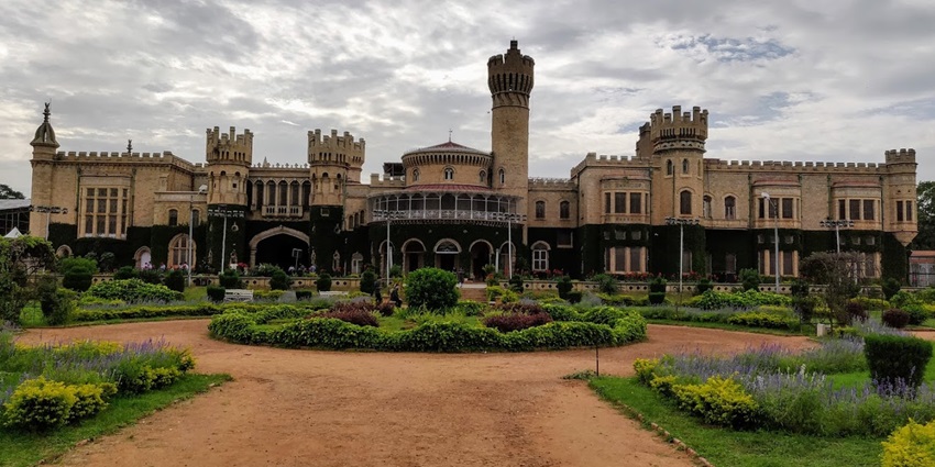 Snapshot of the scenic Bangalore Palace which is one of the best places to visit in Bangalore at night