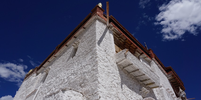 Explore this fascinating complex of ruined royal palaces and gompas perched on a hill.