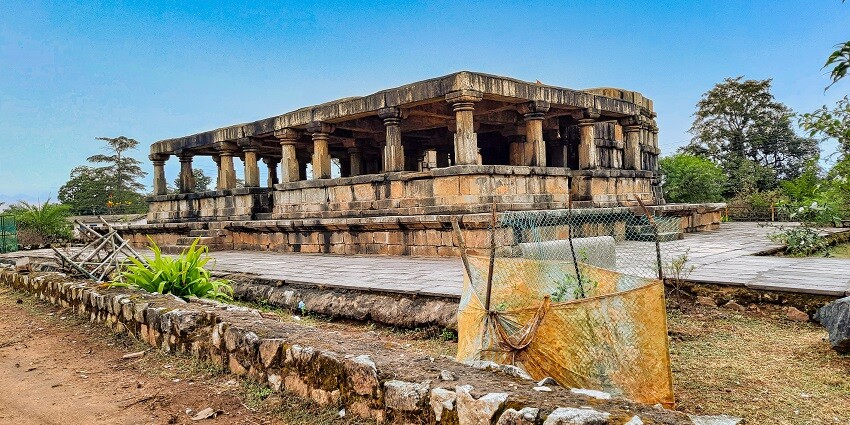 One of the places to visit in Kundapura is Basrur, a town with the scenic beauty.