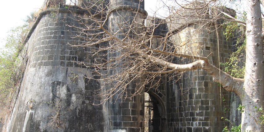 Bassein fort with breathtaking coastline scenery that showcases Portuguese heritage.