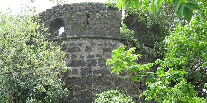 Belapur Fort features historic ruins with picturesque views for couples.