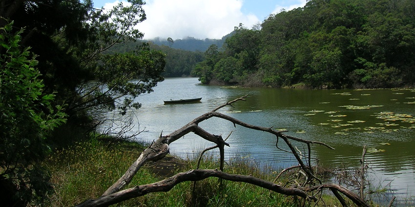 View of Berijam Lake is surrounded by forests, ideal for picnics