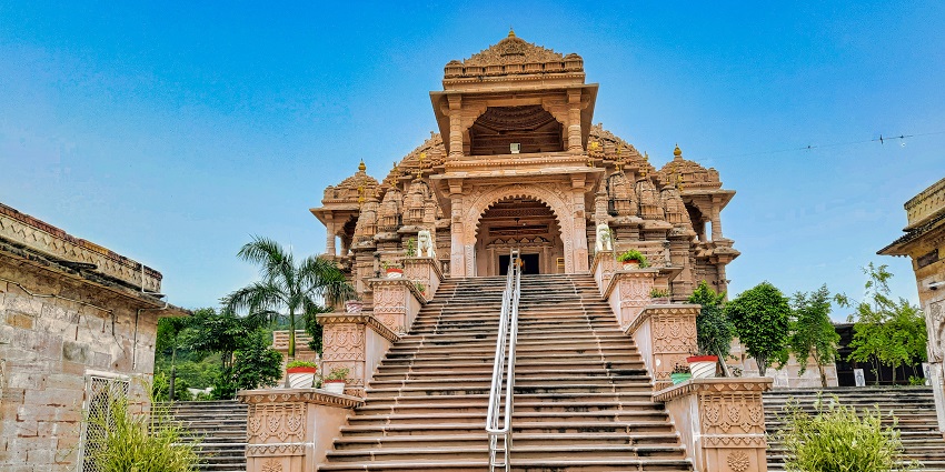 Winter months in Kalyan are ideal for outdoor activities and exploration