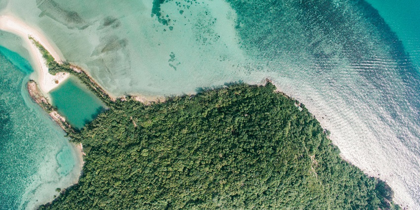 The best time to visit this tropical paradise is between the months of October to March.