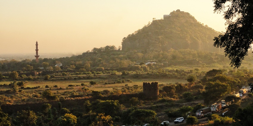 The best time to visit Khuldabad Fort Maharashtra is between October and March.