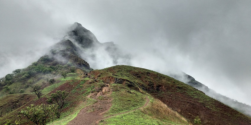 Best time to visit Markandeya Fort is during the winter months, from October to February.