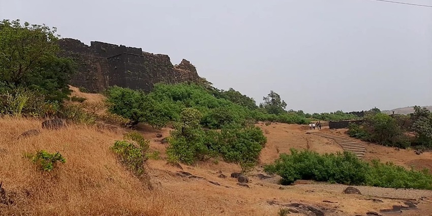 View of Raigad Fort in Pune district, Maharashtra, showcasing its historic architecture.