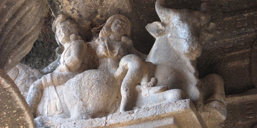 The detailed fascinating sculptures are present inside the Bedse Caves around the corners.