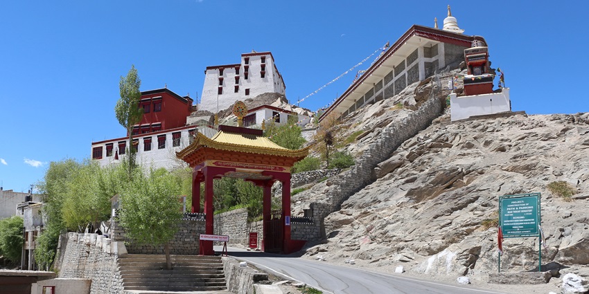 Entrance of Thiksey Monastery, looking beautiful.
