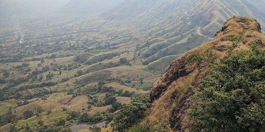 The best time to visit Varugad Fort Maharashtra is from October to February