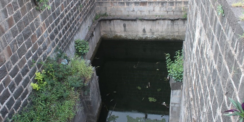The ideal time to visit Wafgaon Fort Maharashtra is between October and March.