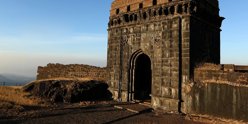 The best time to visit Karmala Fort Maharashtra is from October to February.