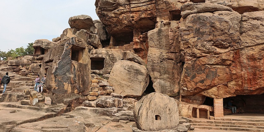 The best time to visit the Jain Caves Madurai Tamil Nadu is from November to February.