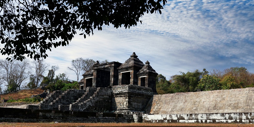 The best time to visit this fort is the winter stretch of the year