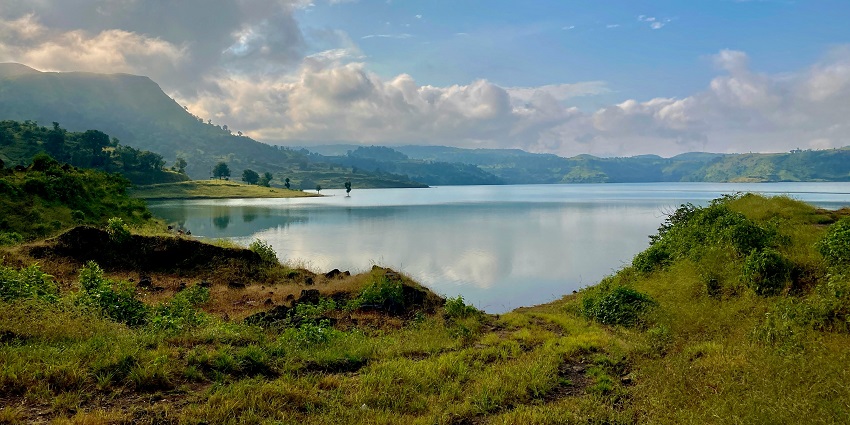 The appropriate time to explore Maharashtra is between October and February.