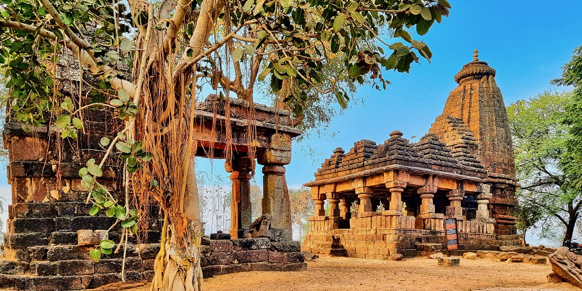 Bhandara Dongar in Dehu, is one of the places To Visit In Talegaon near Pune.