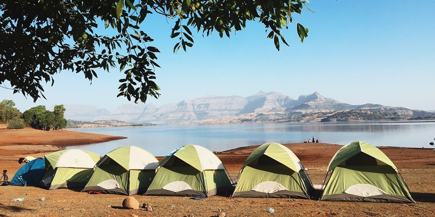 Bhandardara, favourite among adventurers, is one of the top offbeat places in Maharashtra.