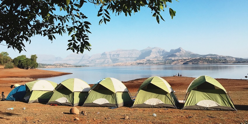The beautiful image of the Bhandardara campsite, one of the places for camping in Igatpuri.