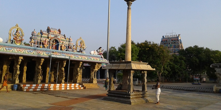 A picture of Bhavani Temple, one of the places to visit near Salem for spiritual seekers.