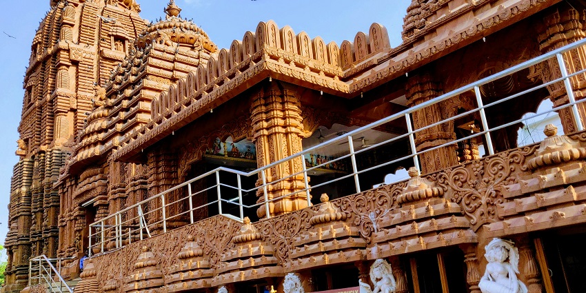 Places to visit near Erode feature a town known for its sacred temples and scenic vista.