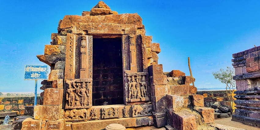 Bhimashankar features an ancient temple, wildlife sanctuary, and winter trekking paradise