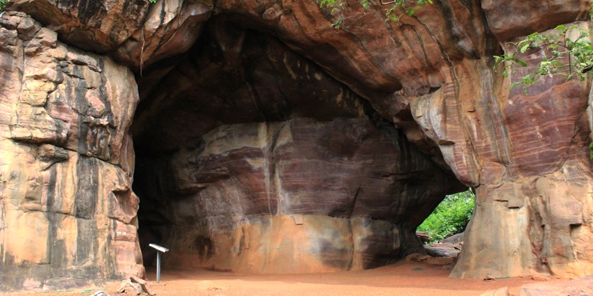 A picture of the entrance of a cave which is famous for its prehistoric paintings
