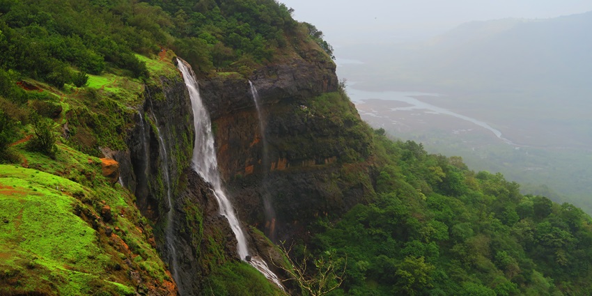 Bhivpuri Waterfall: refreshing adventure spot for picnics and relaxation.