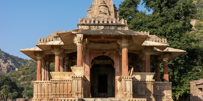Image of Bhoga Narasimha Temple, another one of the places to visit in Hassan