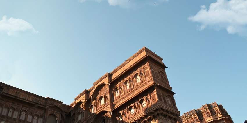 A glimpse of the Bhudargad Fort, a historic site with stunning views and architecture.
