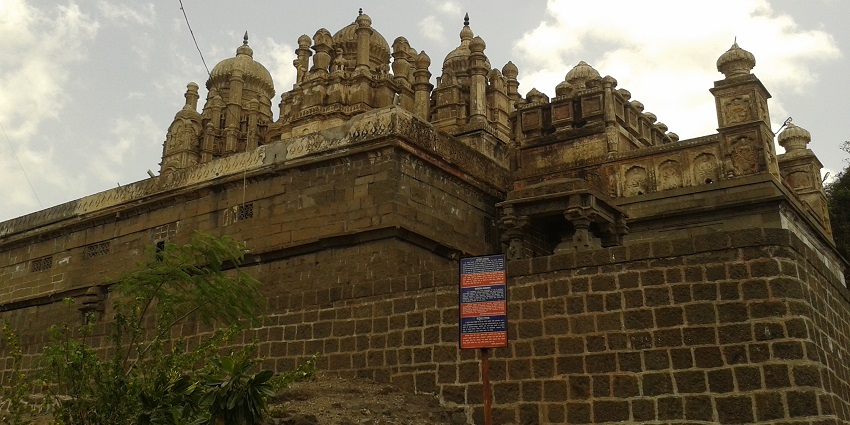 An image of Bhuleshwar Temple, one of the top places to see near Pune within 50 km.