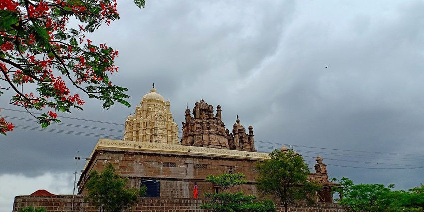 An outside view of Bhuleshwar Temple, showcasing its stunning architecture and details.