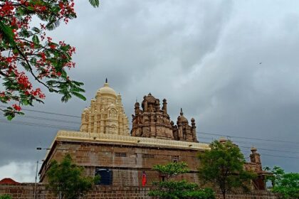 Bhuleshwar temple in Maharashtra is a place of immense spiritual belief, which you must indulge in.