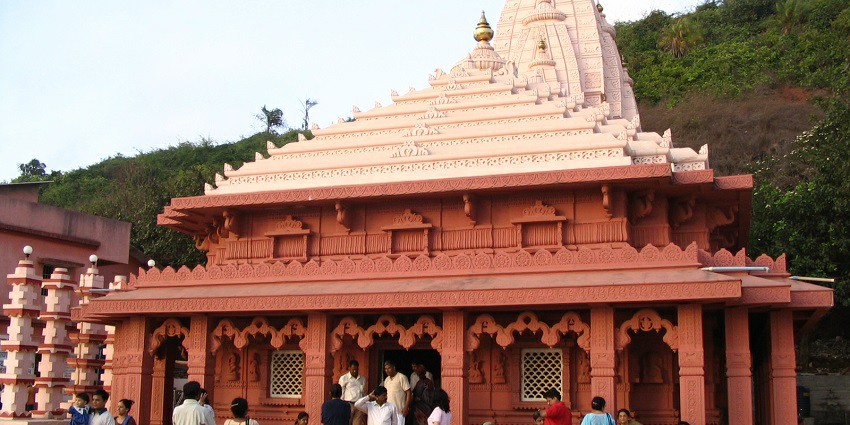 Birla Ganpati Mandir in Shirgaon is one of the most beautiful places to visit in Talegaon.