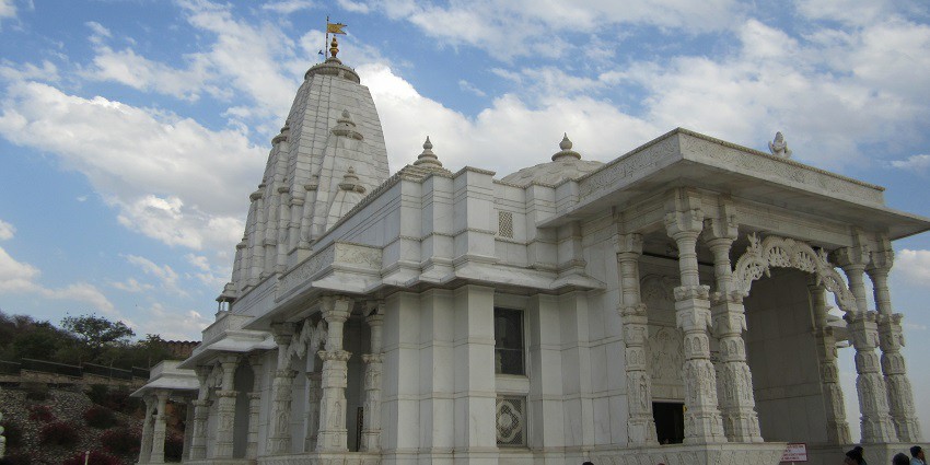 Birla Mandir, a tourist attraction in Ulhasnagar, is a must-visit spiritual destination.