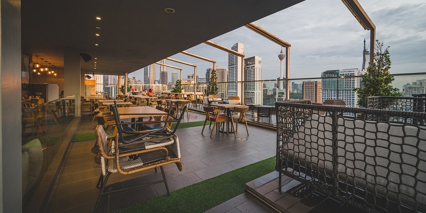 A lively ambience at the rooftop lounge of the Blackout club