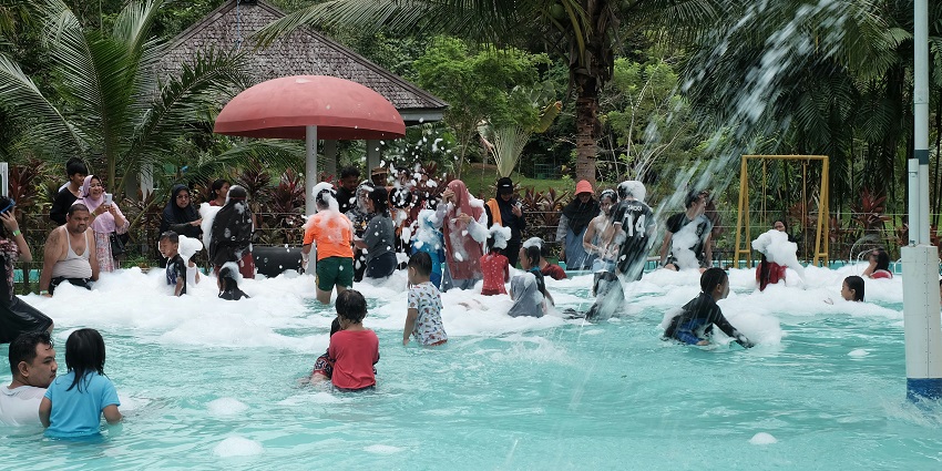 A vibrant view of Blue Lagoon Waterpark, featuring exciting slides and attractions