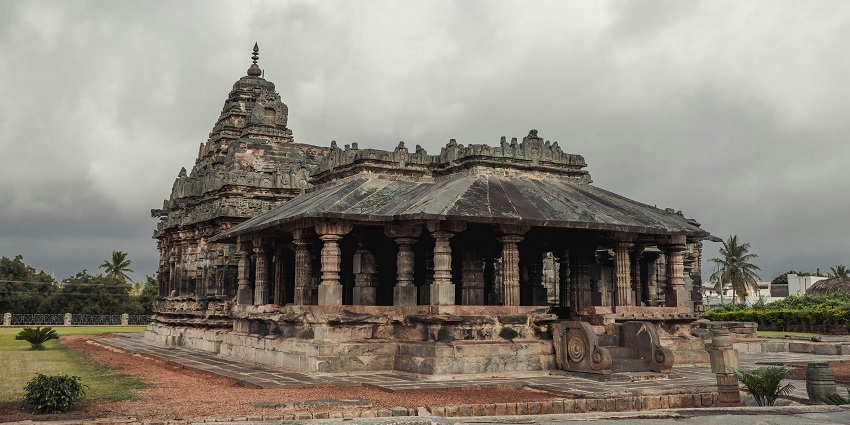 A glimpse of the historic Bodgeshwar Temple in Goa exuding spiritual significance.