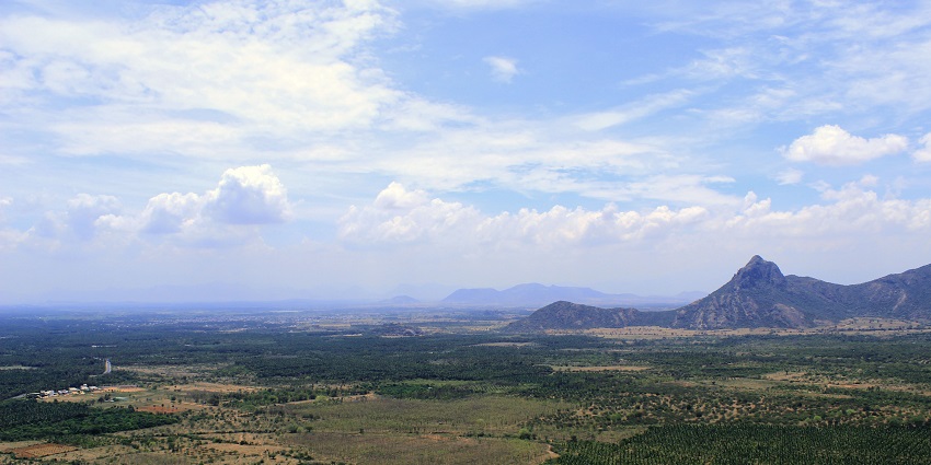 Breathtaking views from Bodi Mettu, a scenic spot near Kumbakarai Waterfalls.