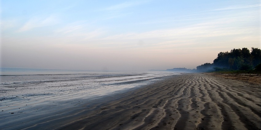 Placid shoreline of Bordi Beach, a peaceful refuge and one of the best places near Thane