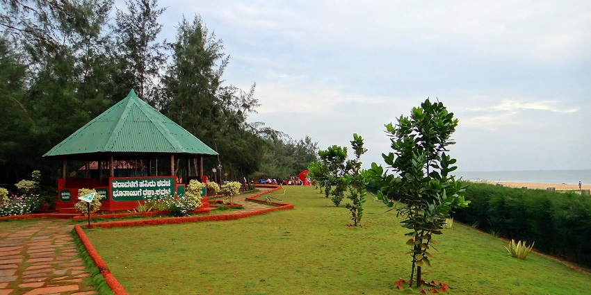 Kasarkod Eco Beach, an eco-friendly beach, is one of the best things to do in Honnavar.