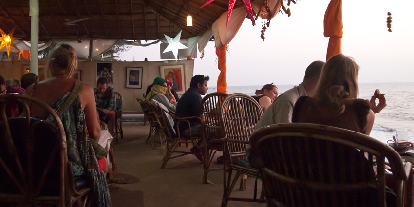 Watch Pretty Sunset at Cafe Lilliput which is a vibrant spot for party in Anjuna, Goa.