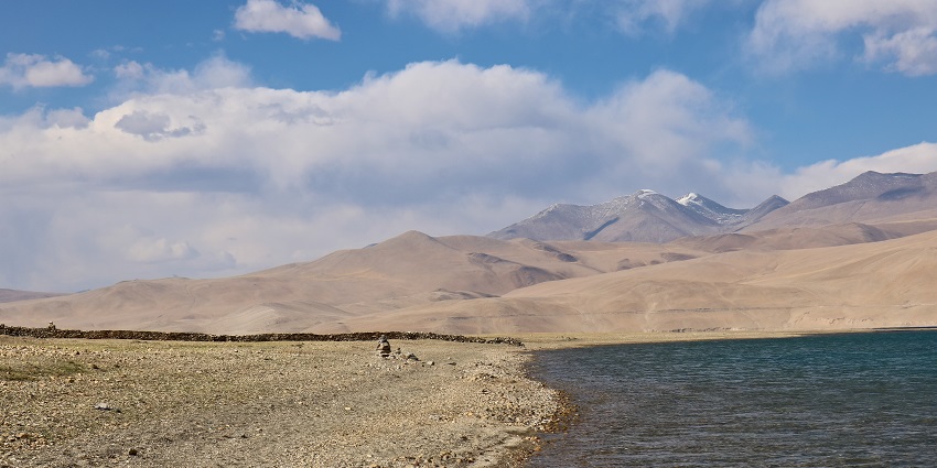 Enjoy a pretty camp settlement among the beautiful and serene Tso Moriri Lake