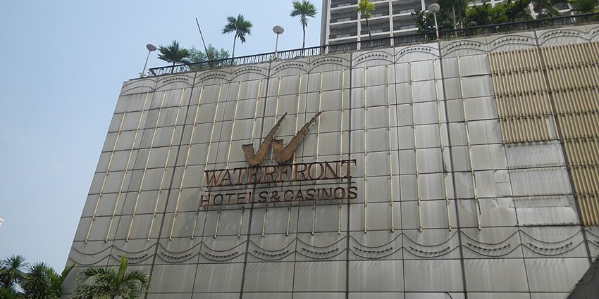 An inviting view of Casino Filipino at the Waterfront Manila Pavilion.