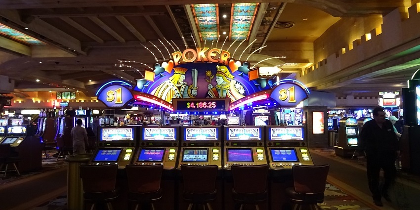 Slot machines at Casino Palms, the most popular casino in Goa for family