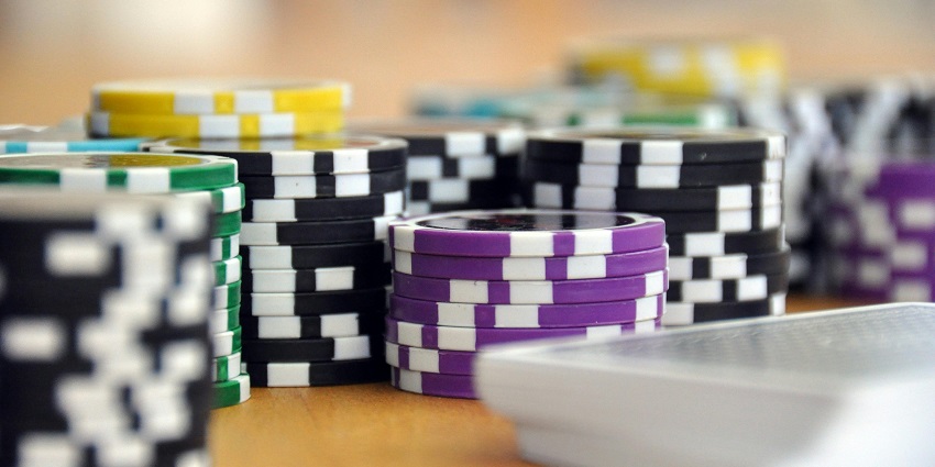 Relax and play at Casino Palms, the ultimate casino in Baga.