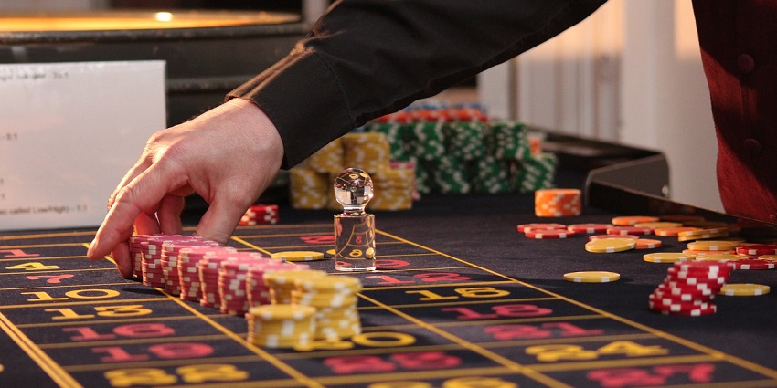Experience the thrill of winning at Casino Strike, where luck meets luxury