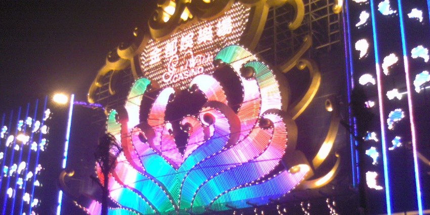Go for Casino Wldo, a Casino with British ambiance.