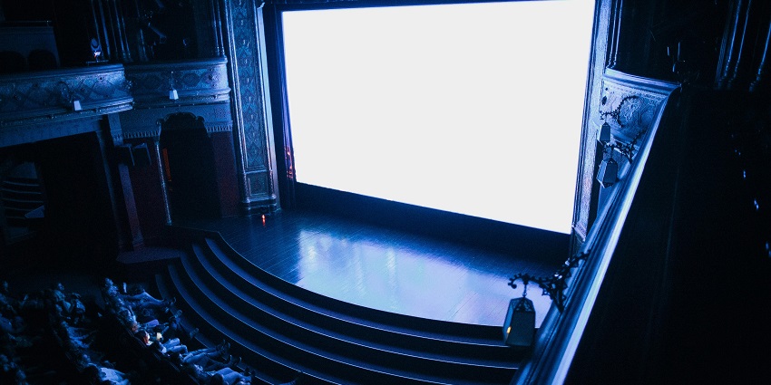 Enjoy the latest films at nearby cinemas and theatres in shopping malls in Coimbatore.