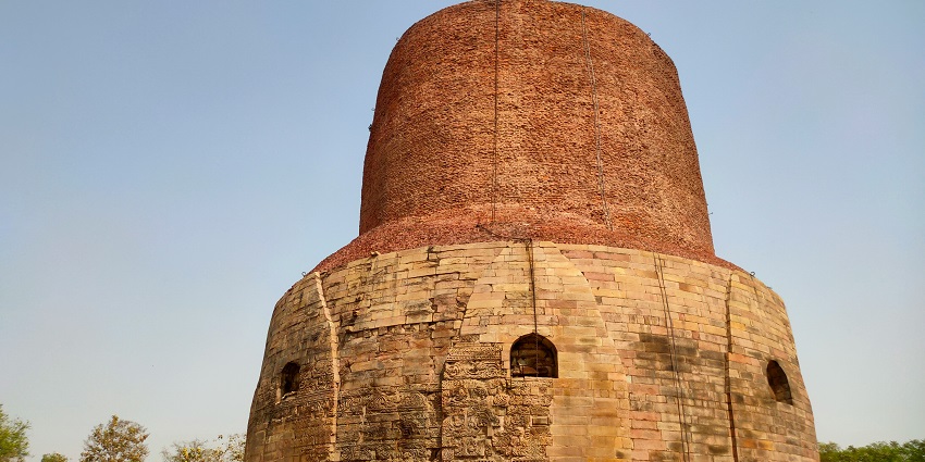 Image of an ancient stupa of Saru-Maru, one of the historical places to visit in Sehore.