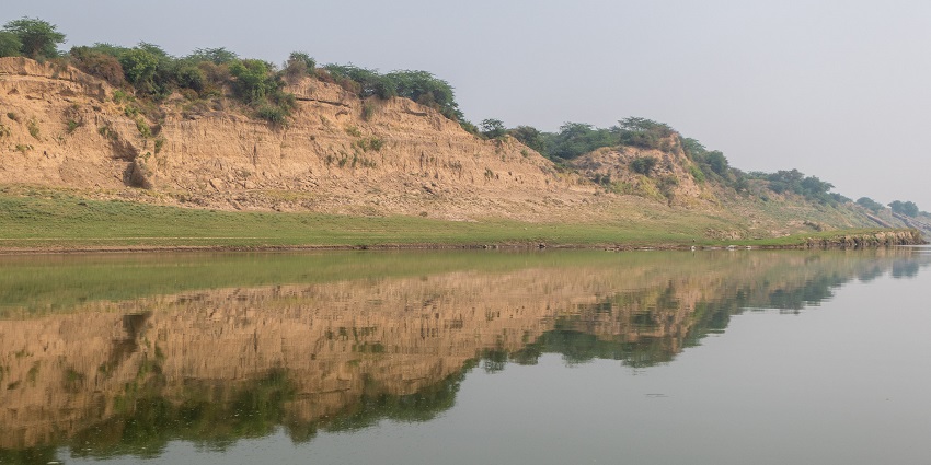 Serene view of the Chambal River, perfect for the boat safari, and this is an ideal place to watch animals.